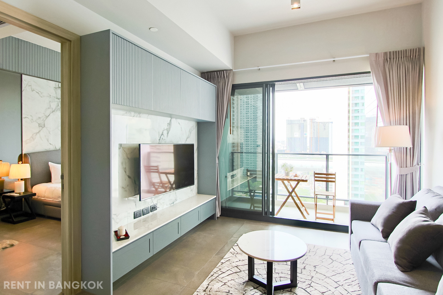 Luxurious One Bedroom Condo for Rent in Asoke